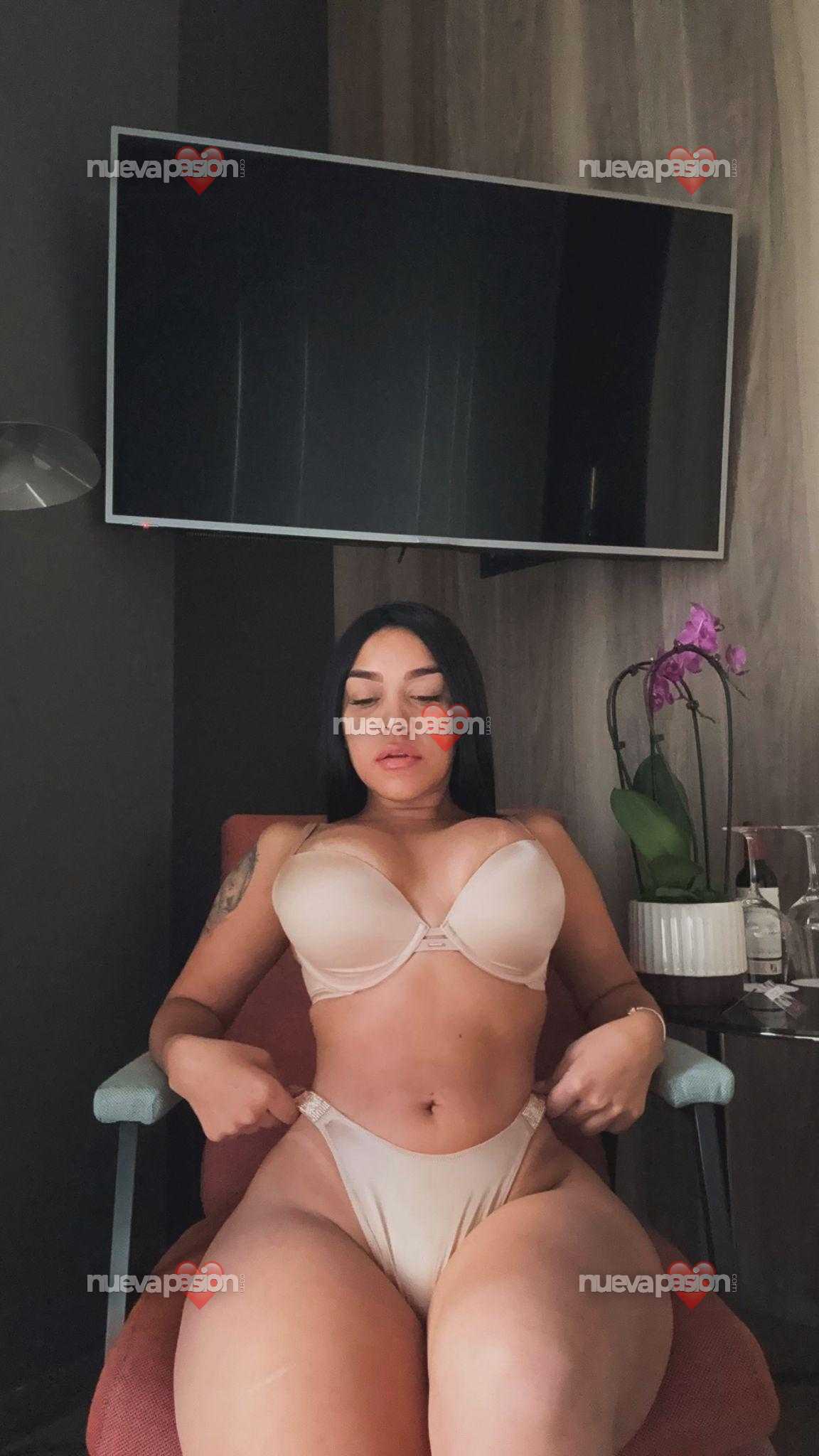 BELLA Y EXQUISITA VENEZOLANA EN LAS AMERICAS. NOVEDAD TOTAL