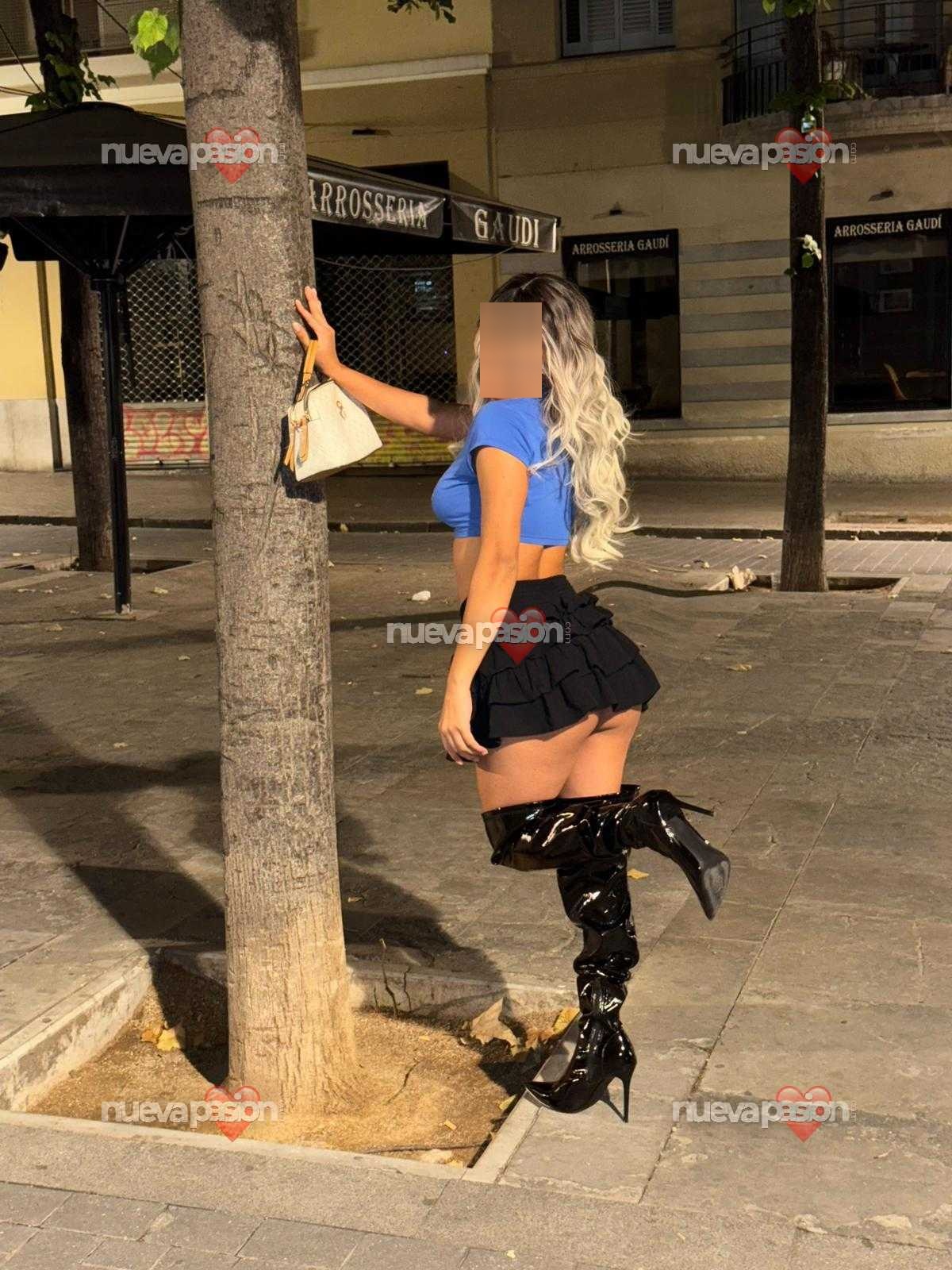 Hanna acompañante caliente