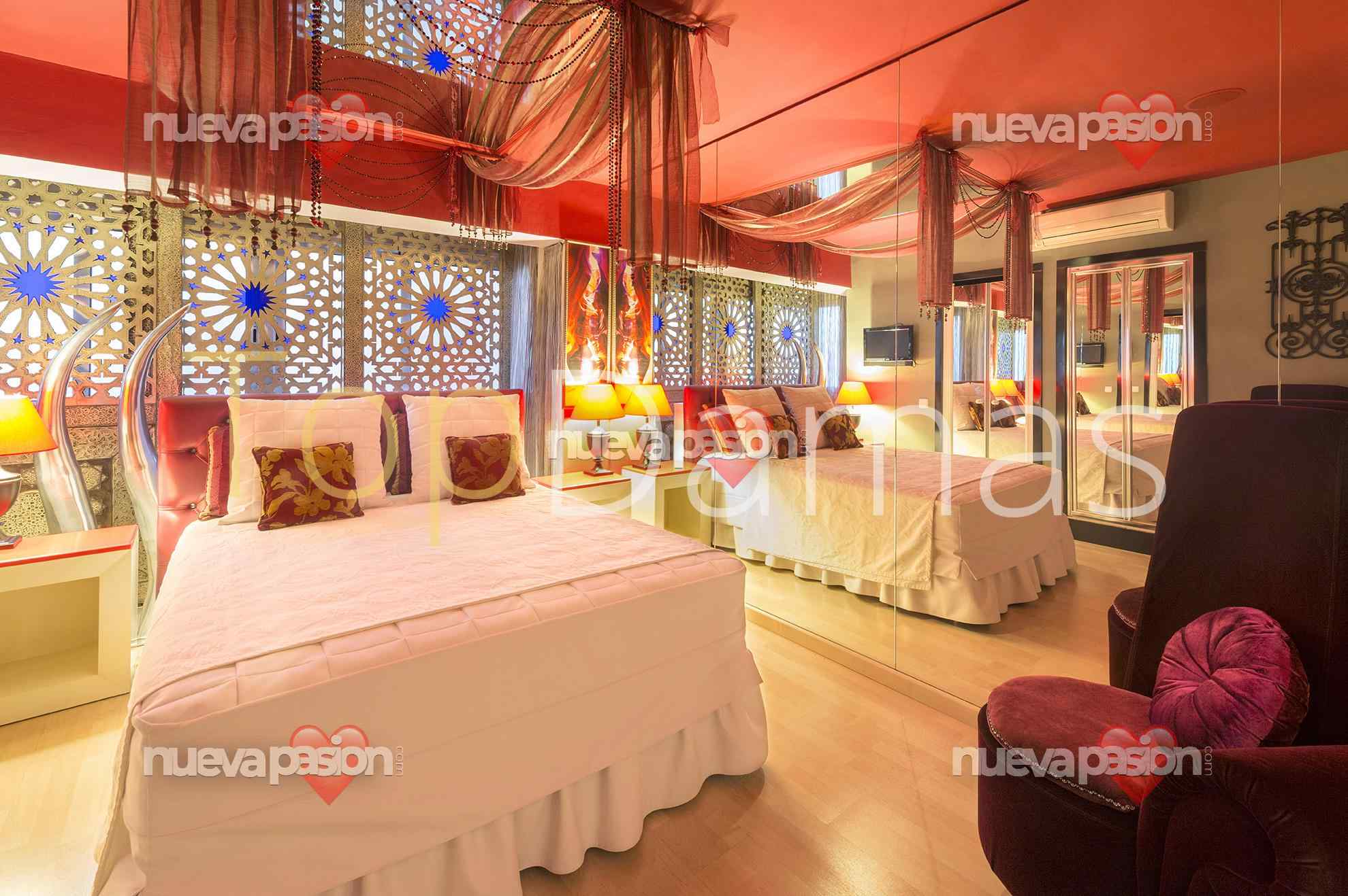 PLAZA  CON ESTANCIA GRATUITA LOCAL ALTO NIVEL BARCELONA