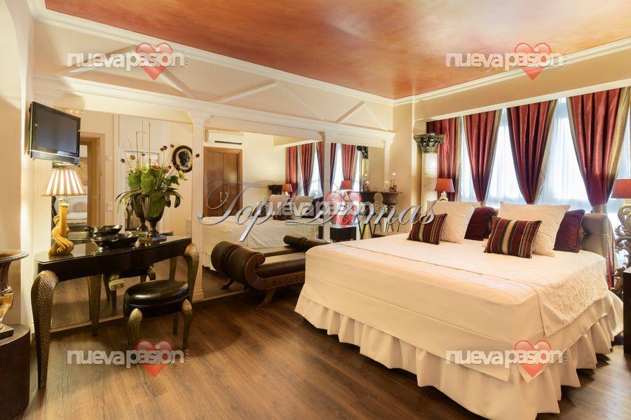 PLAZA  CON ESTANCIA GRATUITA LOCAL ALTO NIVEL BARCELONA