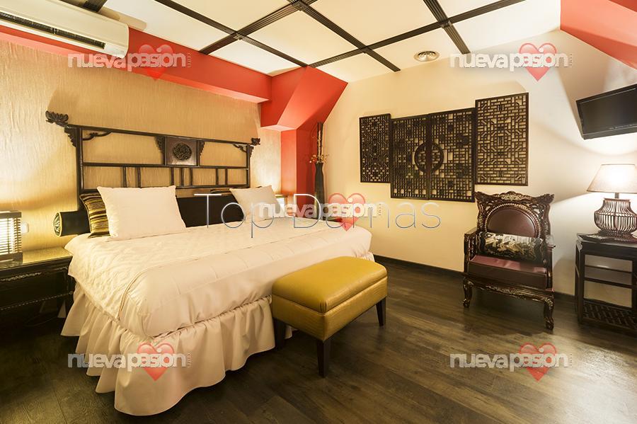 PLAZA  CON ESTANCIA GRATUITA LOCAL ALTO NIVEL BARCELONA