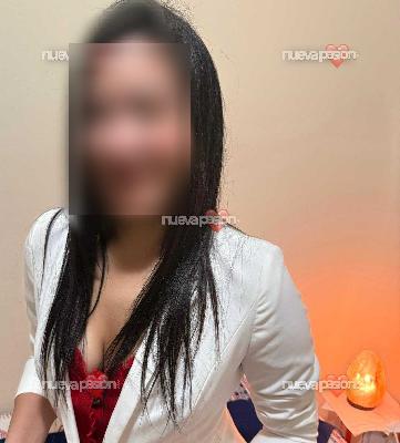 ROCIO, 24 AÑOS, NUEVA AXILIAR DE FARMACIA Y MASAJISTA