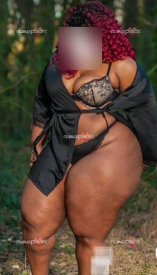 Sarita con curvas perfectas