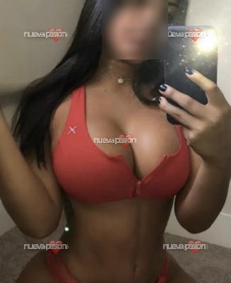 CAROL RECIÉN LLEGADA DIVERTIDA COÑITO ESTRECHO