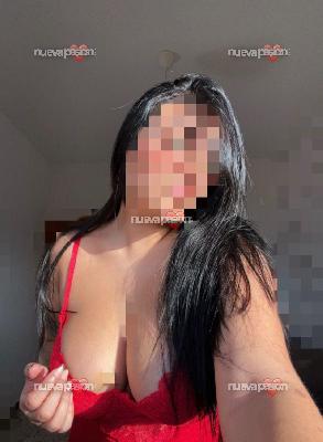 JOVENCITA FIESTERA EN TU ISLA