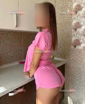 FUEGO EN LA ISLA FIESTERA CACHONDA