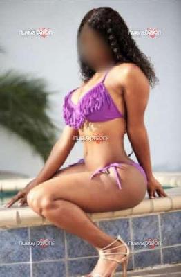 Mulatas culona sexy 69 besos trato de pareja