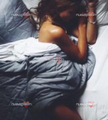 Gratifico económicamente a chica .