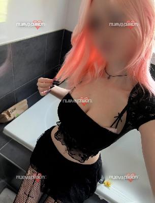 quiero sacarle toda la leche , a esa mini polla, la tendras como 1 o 2