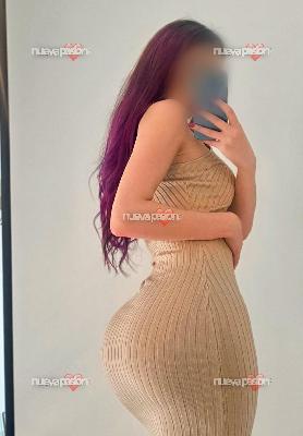 Mando fotos y vídeos explícitos, con ángulos que te van a dejar respirando fuerte.