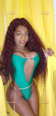 Morena latina en Sevilla