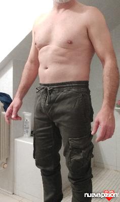 Busco chica para sexo con ayuda