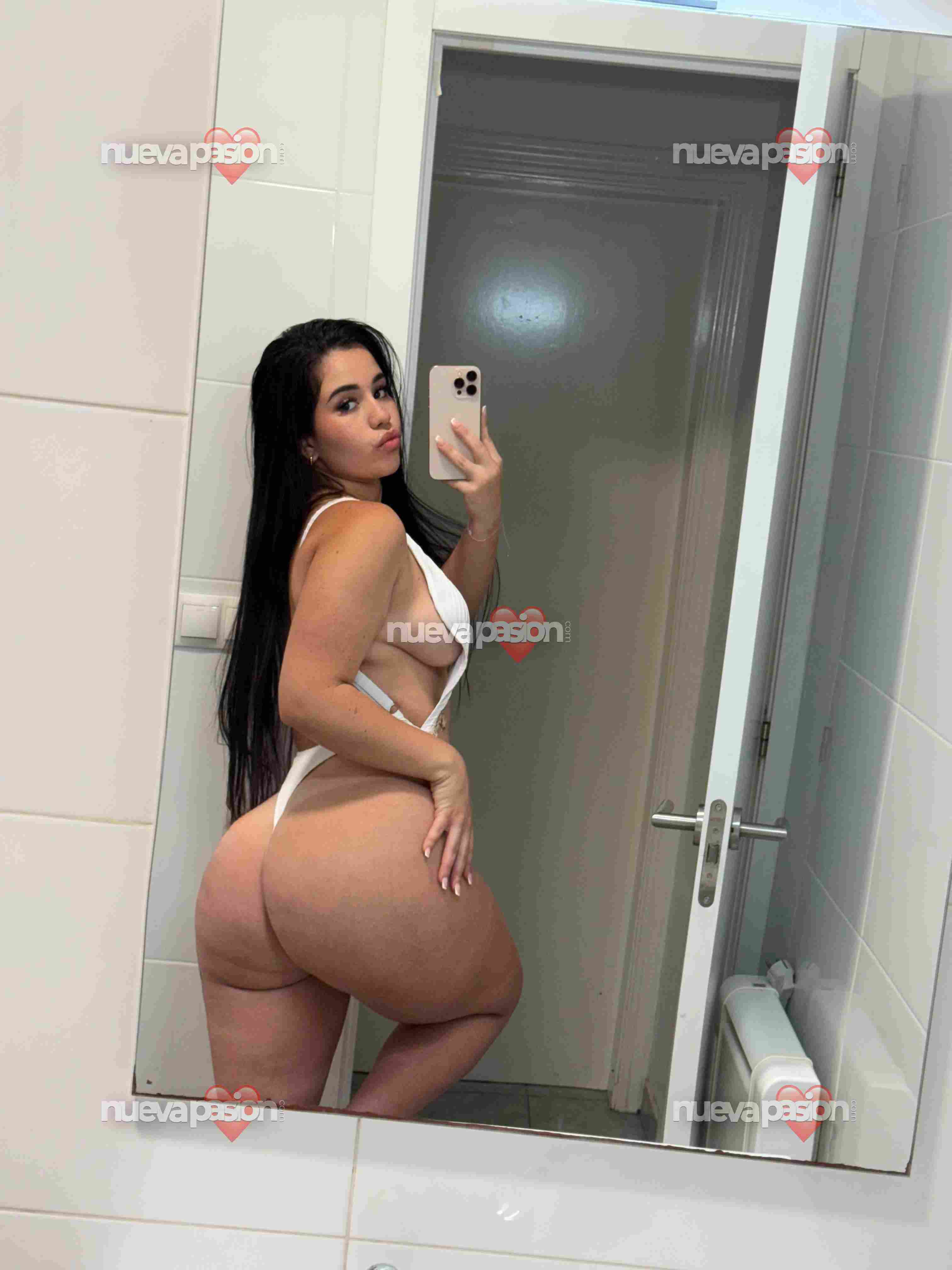 AMIGUITAS INDEPENDIENTES/JOVENES GUARRAS FIESTERAS EN TORRENT TAMBIEN SALIDAS Y MAS..24H