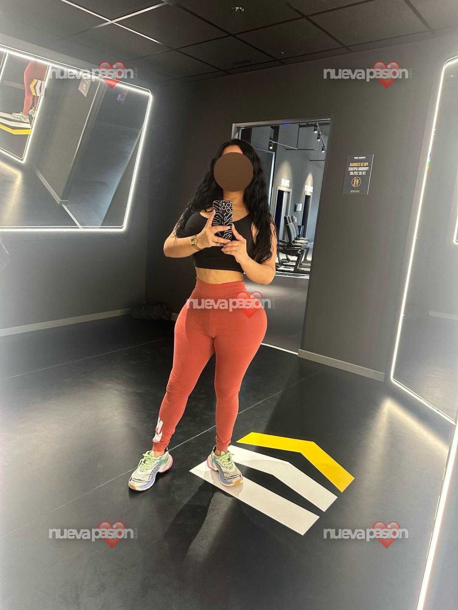 GUAPÍSIMA JOVENCITA LATINA INDEPENDIENTE