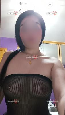 DESEO CHUPARLA HASTA QUE SE CORRA .ESO ME PONE MUY MOJADA.