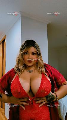 RUBIA MASAJISTA PROFESIONAL EN GRANADA