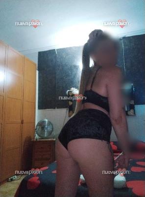 Caliente cañera en espera de un buen amante