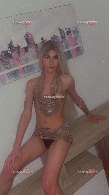 ALANA TRANS CD FIESTERA TRAGA LECHE PUTA NOVEDAD EN BENIDORM