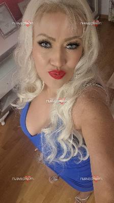 POCOS DIAS RUBIA MADURITA SALIDAS