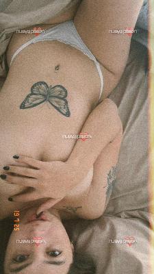 Carla lista para lo que quieras...