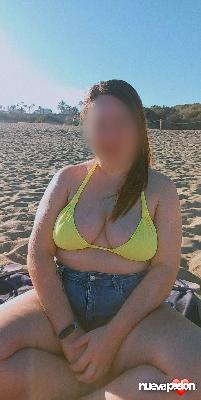 Jovencita latina cachonda y fiestera