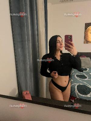 Soy Valeria una chica fogosa y caliente, tetas naturales grandes y cuerpo natural😚