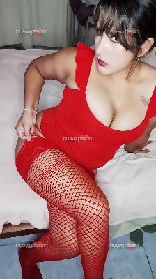 Rubí🔥 Atrevida, encantadora y lista para hacerte perder la cabeza... ¿Te atreves? 🔥