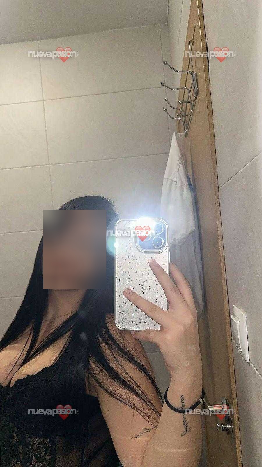Nicol jovencita de 18 años recién llegada
