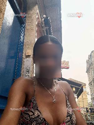 CHICA TRANS BIEN DOTADA LECHERA VERSATIL COMPLACIENTE