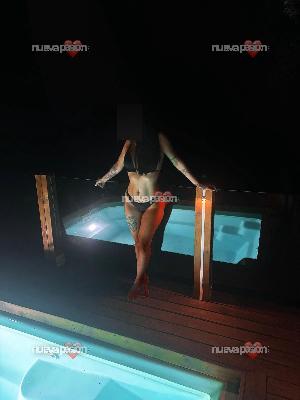 VEGA HERMOSA LATINA CALIENTE, DIVERTIDA Y FIESTERA