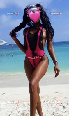 BOMBA ARDIENTE DE FIESTA MUJER CUBANA EN CIUDAD JARDIN