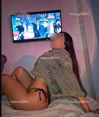 ESTOY CALIENTE QUITAME MIS BRAGUITAS CON LA BOCA