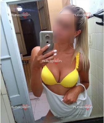 Muñequita caliente,  traviesa, chupadora insaciable