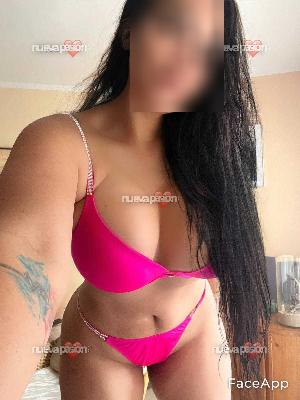 NOVEDAD YANZA  EN LOS NAREJOS SIN LIMITES PARA EL SEXO UNICA EN LA CAMA PRUEBAME