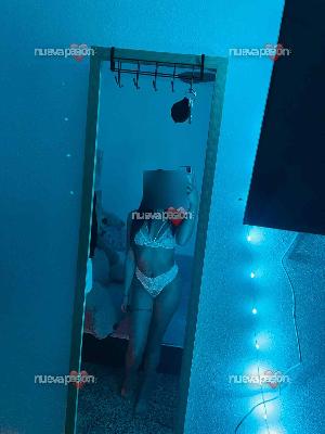 EN ALMERIA ESCORT DISPUESTA CACHONDA SENSUAL COMPLETA SERE TUYA FIESTA A TOPE