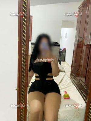 Soy carolina 🤤latina hermosa