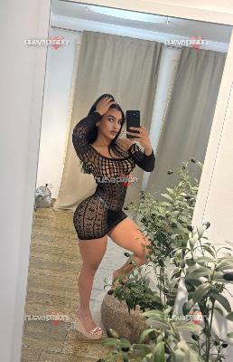 Joven, bella y adictiva