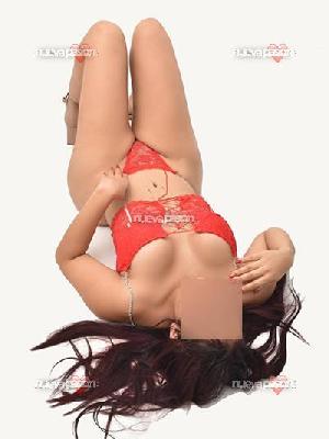 Me llaman la Oreo: me abren, me chupan y me bañan en leche