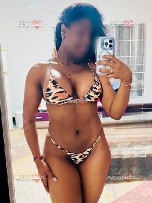 Necesito un abrazo de esos que terminan en sexo salvaje