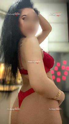 Monica,morena jovencita