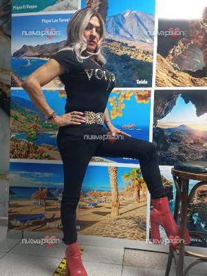 REINA ROJA TRANS SIN LIMITES EN LA CAMA  EN LOS CRISTIANOS