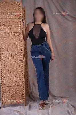 Luna, una  Colombiana carismática de lujo