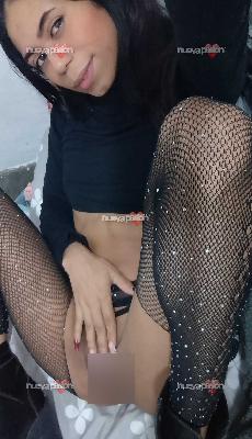 Quieres ver mi hermoso coño 🤤ven te lo enseñaré completico