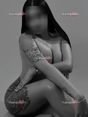 ¿ Hacemos un truco de magia ? Yo pongo el conejo y tú la varita :)