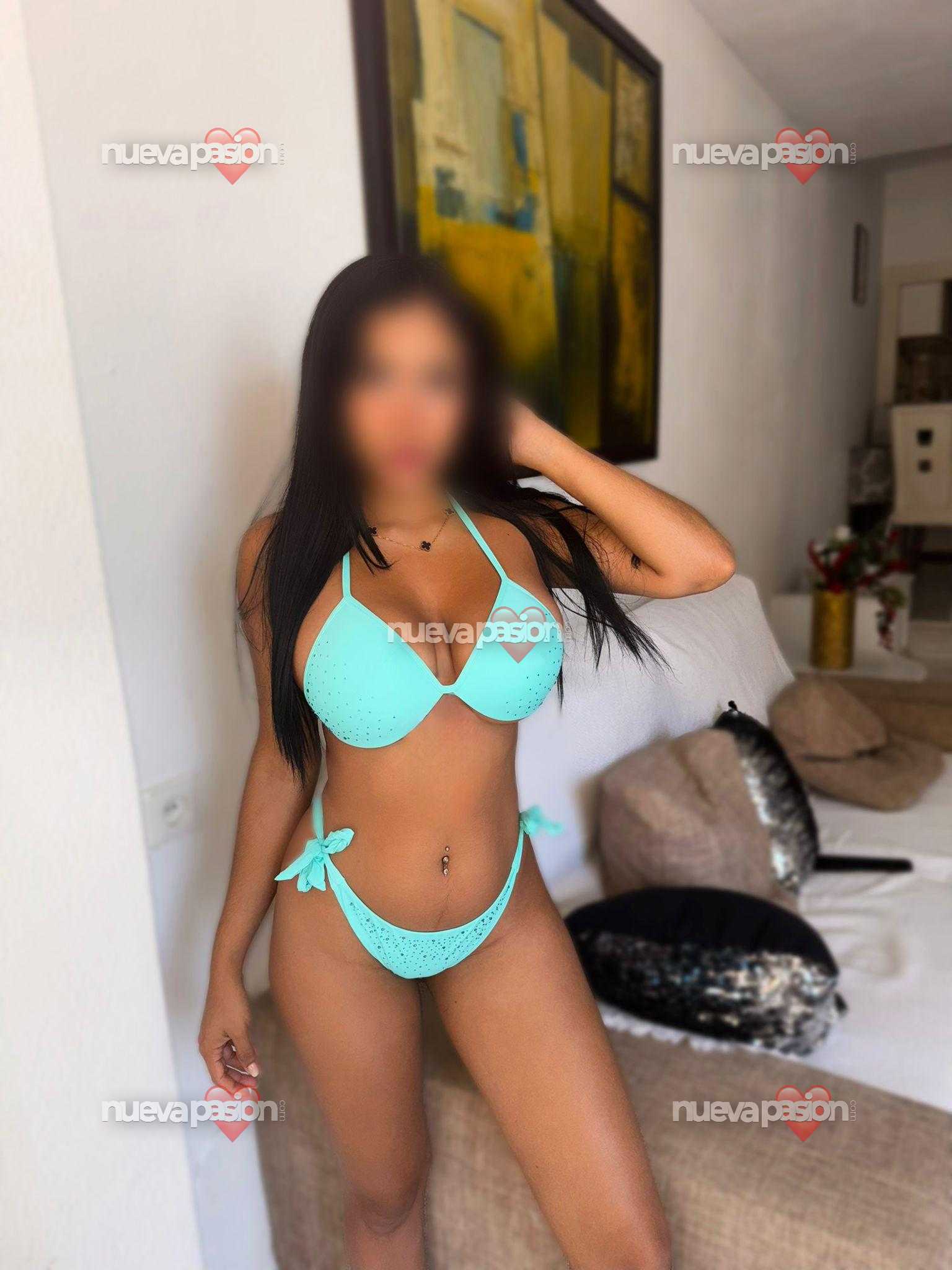 Tropical body teen girl in torrequebrada few days