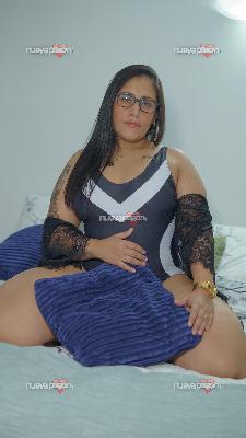 Stefania encantadora colombiana de paso por Valencia