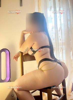 CURVY NOVEDAD MASAJE BESOS CON LENGUA