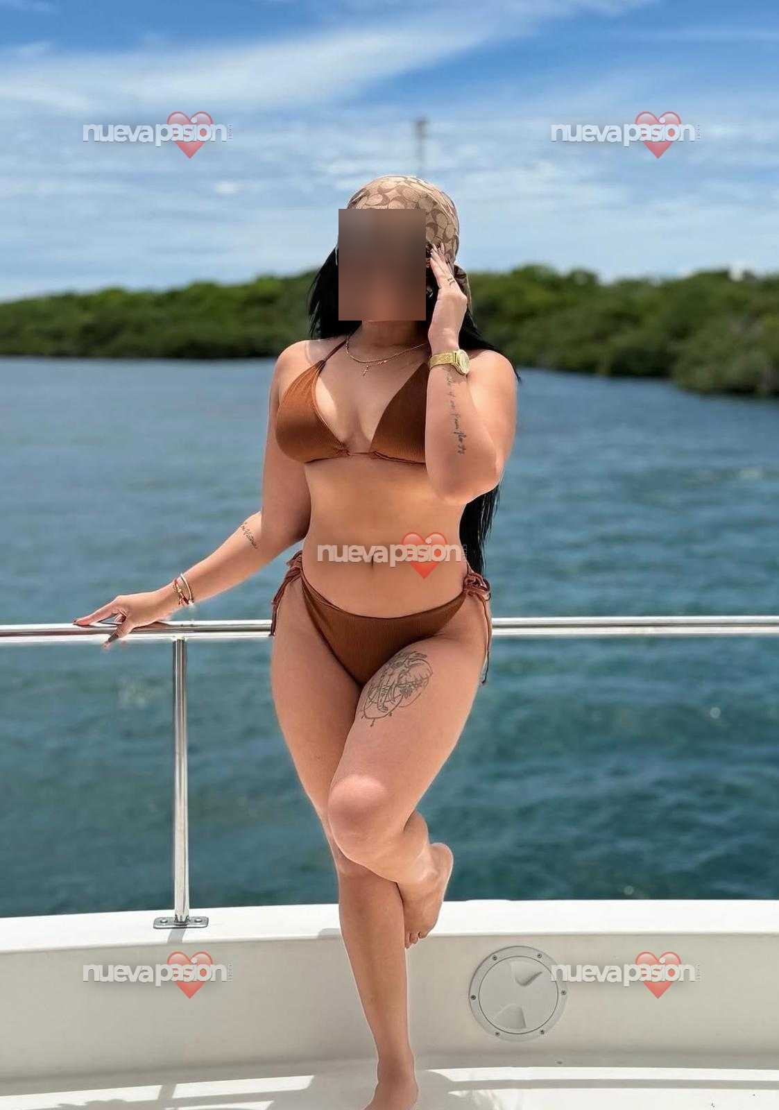 BOMBA DE SEXO FIESTA ARDIENTE COLOMBIANA