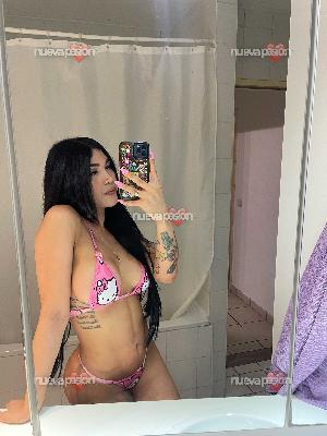 Chica trans femenina con buenos dotes de encanto