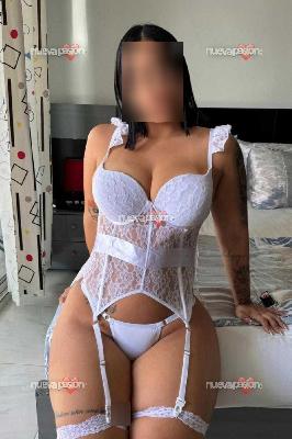 Viviana  EXQUISITA MASAJES ,TRÍOS, FIESTA , DESPLAZAMIENTO FOTOS REALES